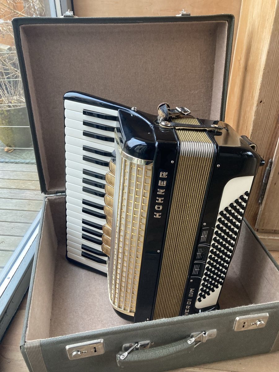Hohner Musikinstrumente: Akkordeon – Gebraucht aus Frauenfeld von jep_n62d 1