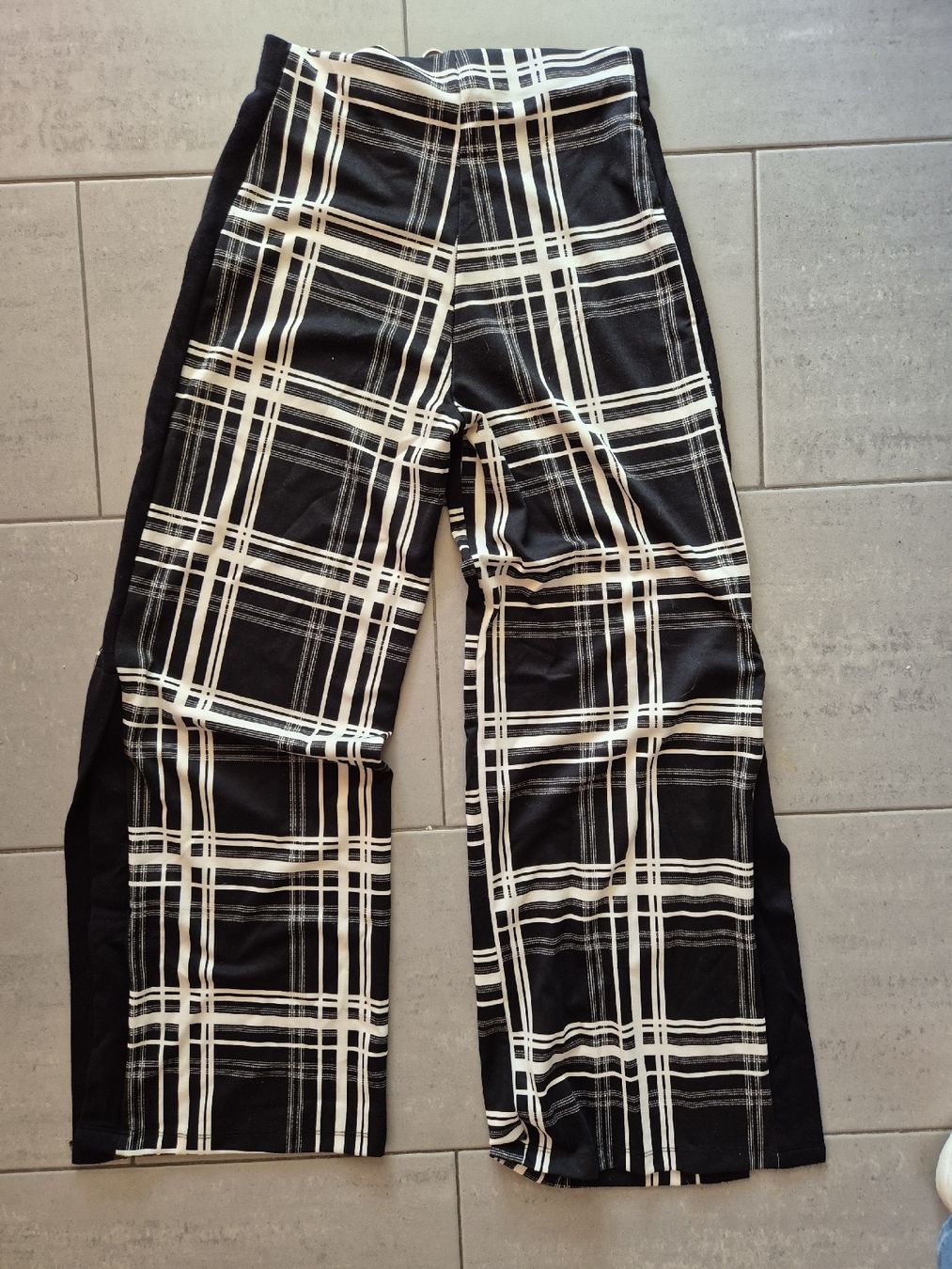 C&A Pantaloni: Sommerhose, weit, Gr. M – Nuovo (secondo la descrizione) da Mörschwil venduto da minggeli12 3