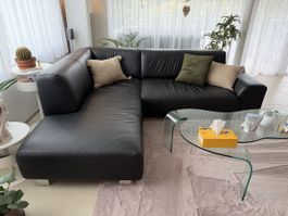 Leder-Ecksofa, schwarz, L-Form, in gutem Zustand