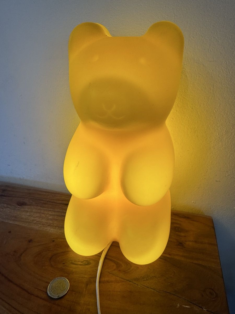 Lampade: Vintage Gummi Bear - Haribo bear - Candy Bear - Lamp Yellow – Usato da Morges venduto da SevArt