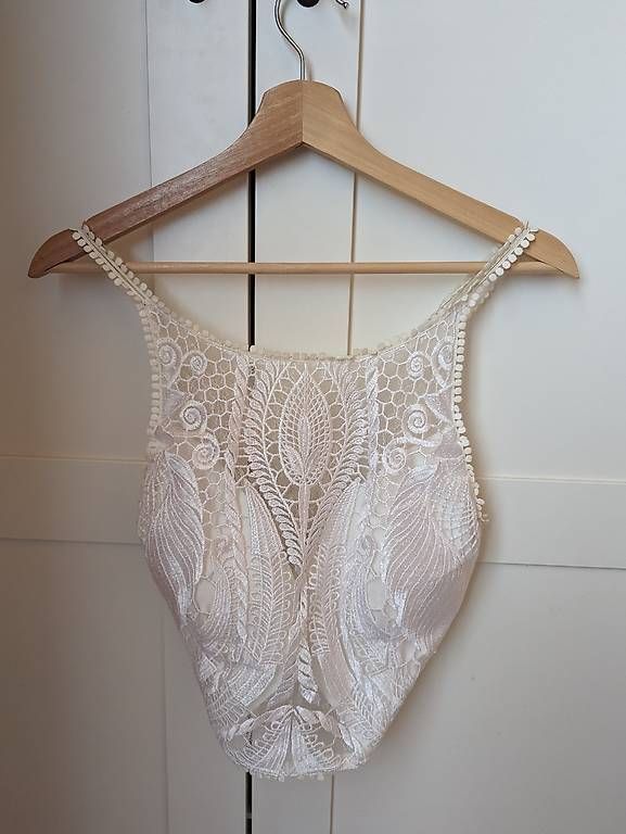 Tops: Hochzeit Crop Top Brauttop 38/40 – Gebraucht aus Gunzwil von Maniles