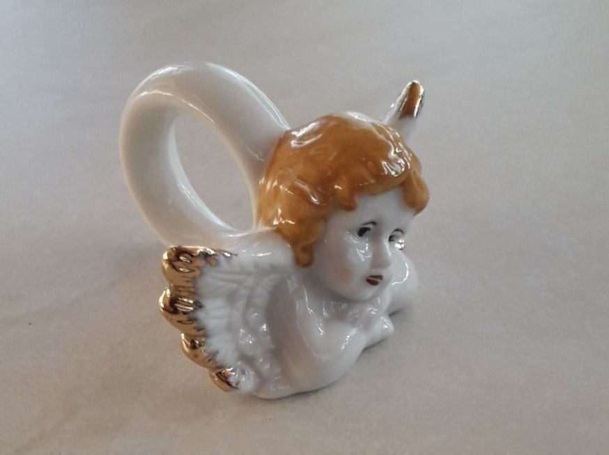Statuette: Porzellan Engel, handbemalt. – Nuovo e nell'imballaggio originale da Winistorf venduto da acreativ1
