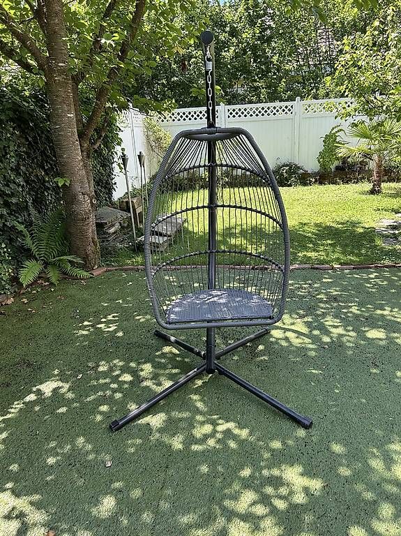 Poltrone pensili da giardino: Gartenhängesessel ink. Polster – Usato da Basel venduto da Ducky52