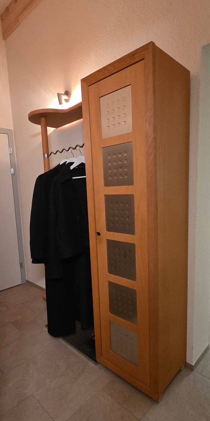 Linth Guardaroba: Garderobe – Usato da St. Gallen venduto da Rene123 5