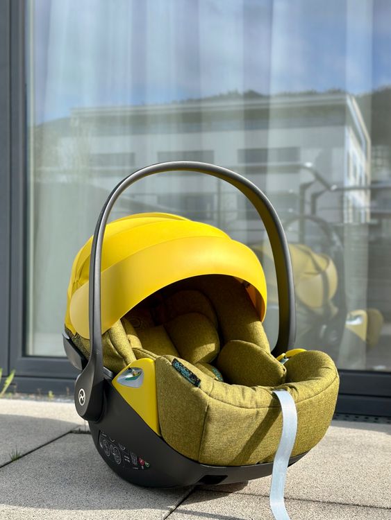 Cybex Sièges auto: Babyschale CYBEX Platinum Cloud T i-Size in Mustard Yellow – D'occasion à Schindellegi par RagnarsRok 1