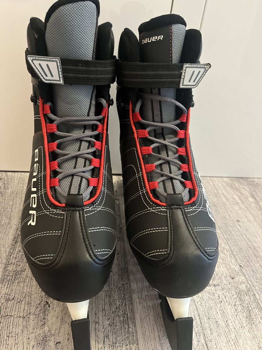 Bauer Patins à glace: Schlittschuhe Bauer 45 Gr  – Neuf (Voir description) à Rothenburg par sla_rn6q