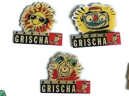 3 Pin Sammlung Radio Grischa