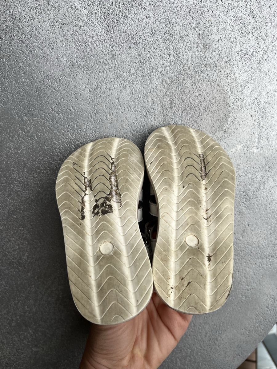 Vertbaudet Scarpe per ragazzi: Sandalettes en cuir, Vertbaudet T.22 – Usato da Hauterive NE venduto da Lipal 9