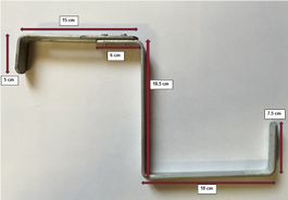 Halter Blumenkisten Metall verstellbar, 12 St. für F. 10.00