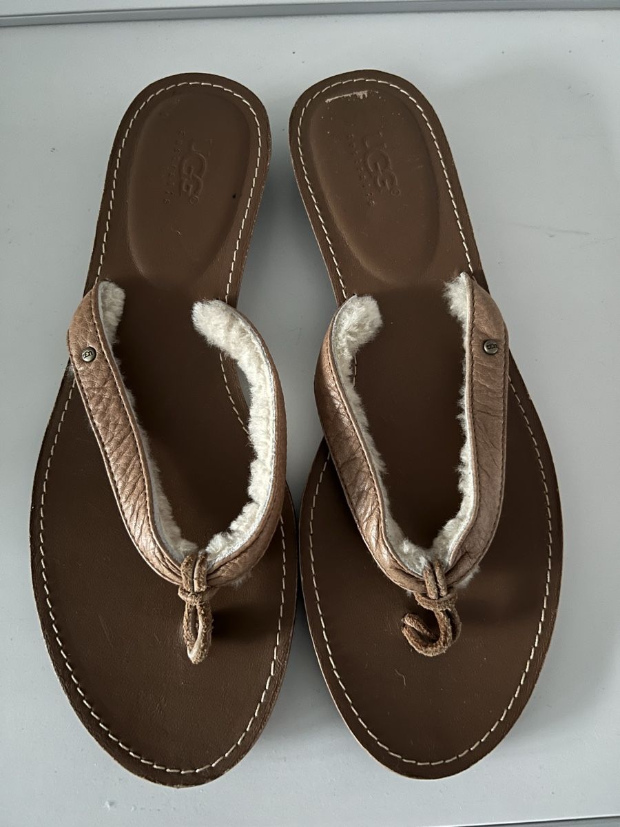 Ugg Scarpe da donna: Ugg Flip Flop Leder Neu Gr.40 – Nuovo (secondo la descrizione) da zürich venduto da kira.jj