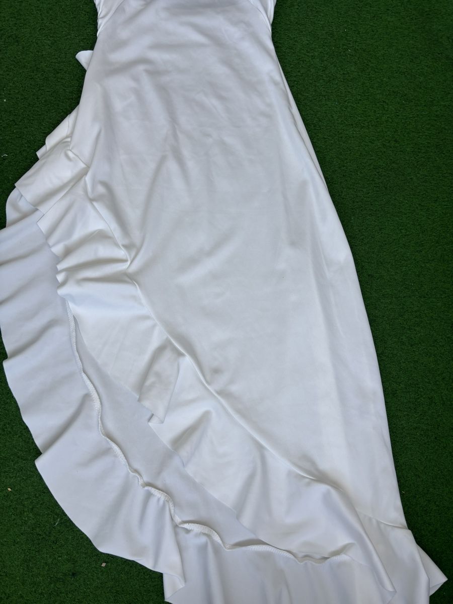Vestiti: Kleid grS – Usato da Zug venduto da Biki72 2