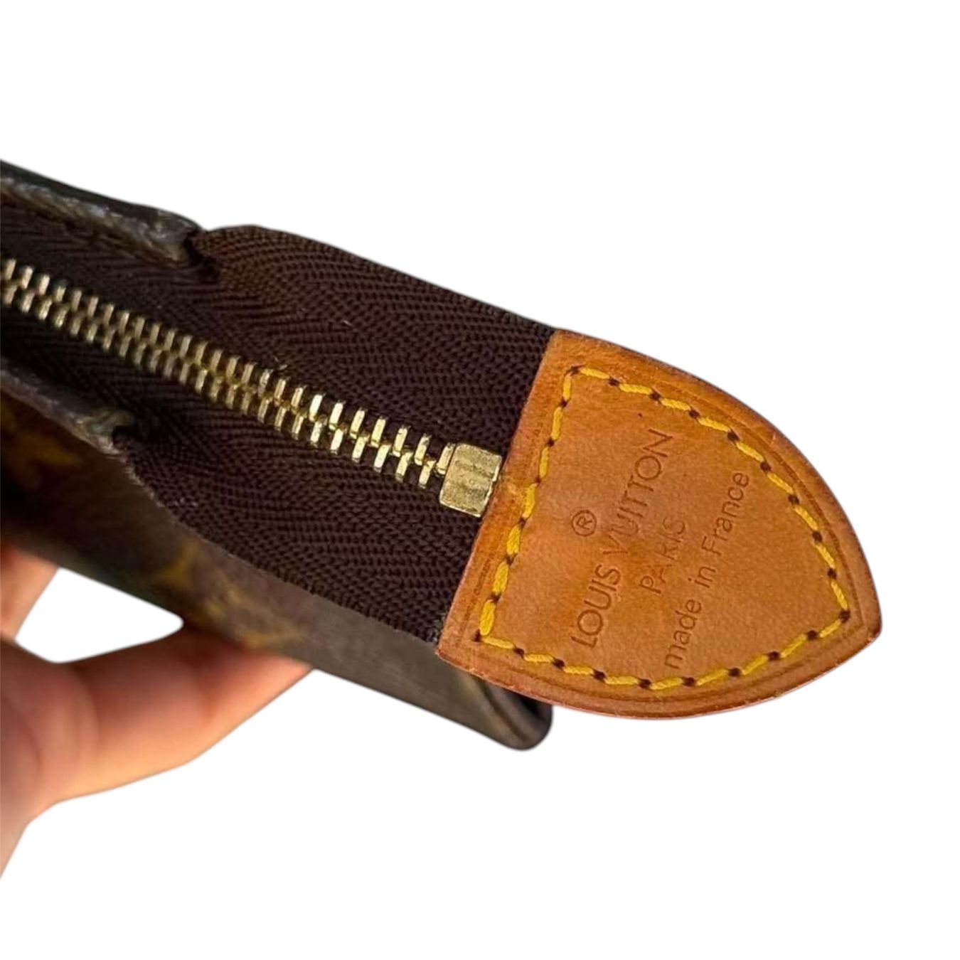 Louis Vuitton Borse: Louis Vuitton Toiletry Pouch 15 cm – Usato da Buch am Irchel venduto da Pukpan_99 7