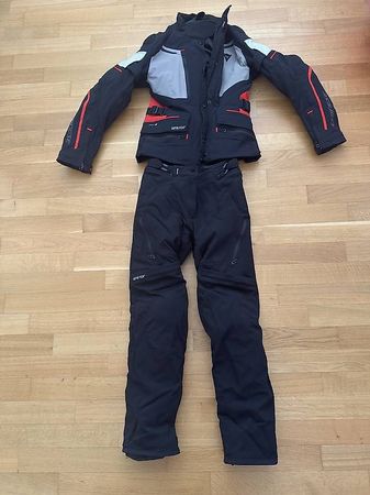 Dainese Motorradkleidung für Frauen 