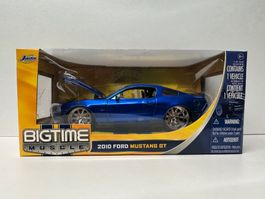 2010 Ford Mustang GT 1:24, blau, Jada Toys