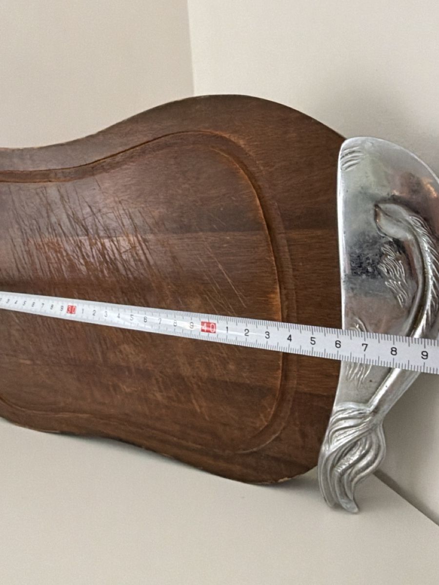 Servierplatten: Vintage Schneidebrett mit Ochsenkopf Chromplatte – Gebraucht aus Gossau SG von sushifactory 7