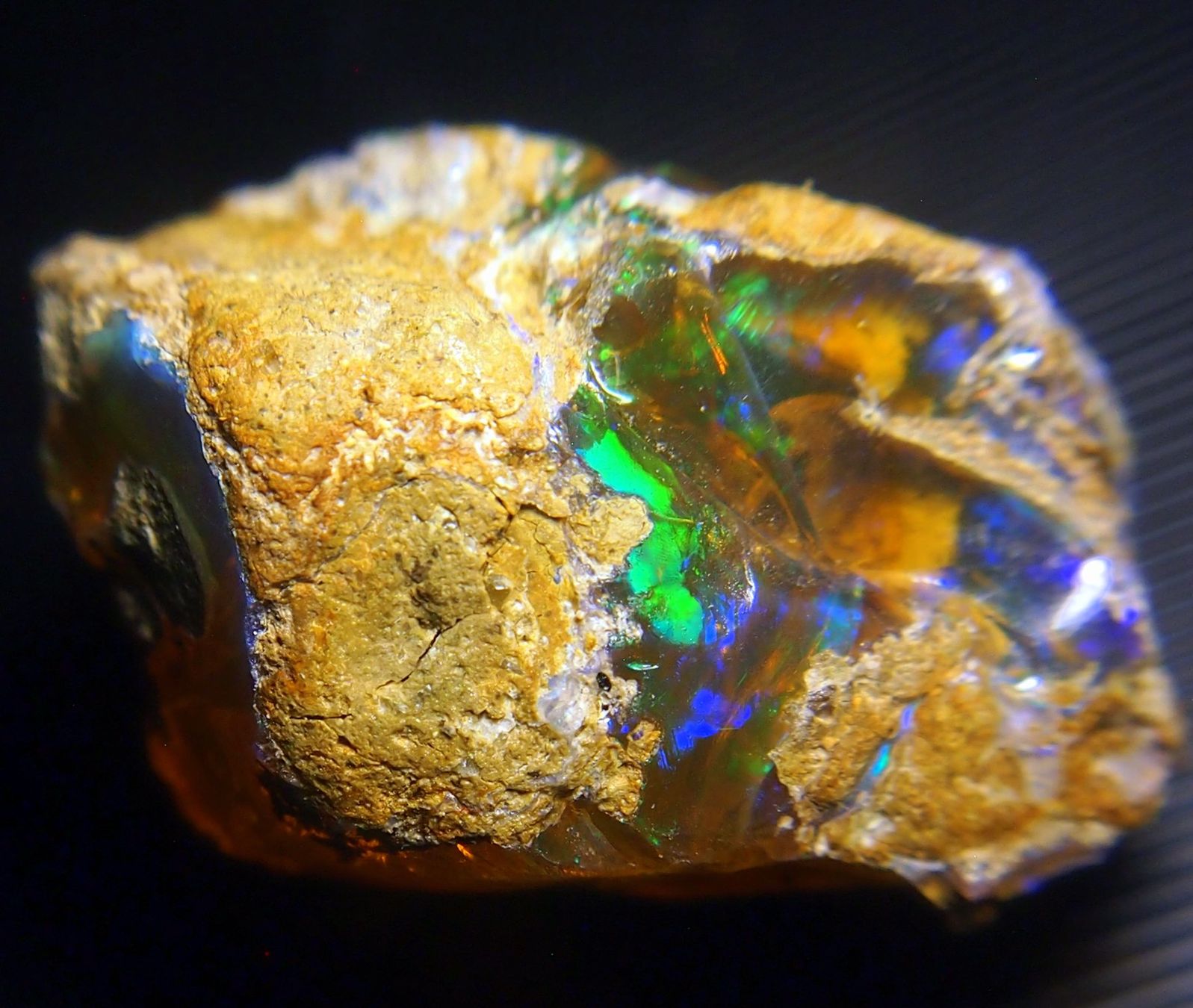 Pietre preziose: 39 ct. Top-funkelnder WELO-Feueropal roh – Nuovo e nell'imballaggio originale da Reinach BL venduto da Marblue 2