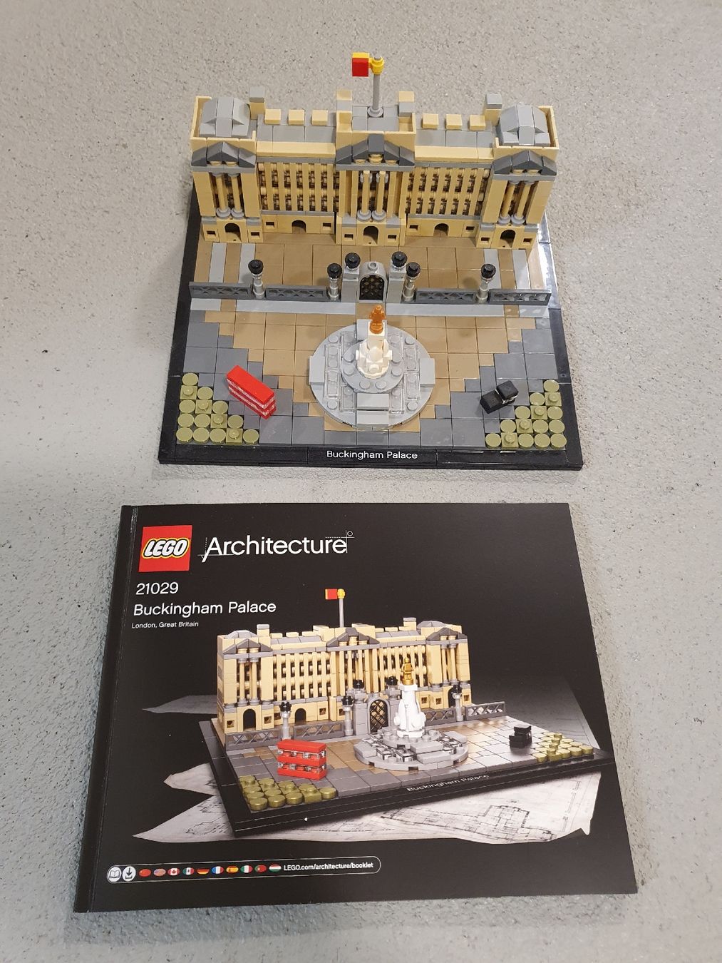 Lego Kit di costruzioni: Lego Architecture 'Buckingham Palace' – Nuovo (secondo la descrizione) da Wettingen venduto da __Dom__
