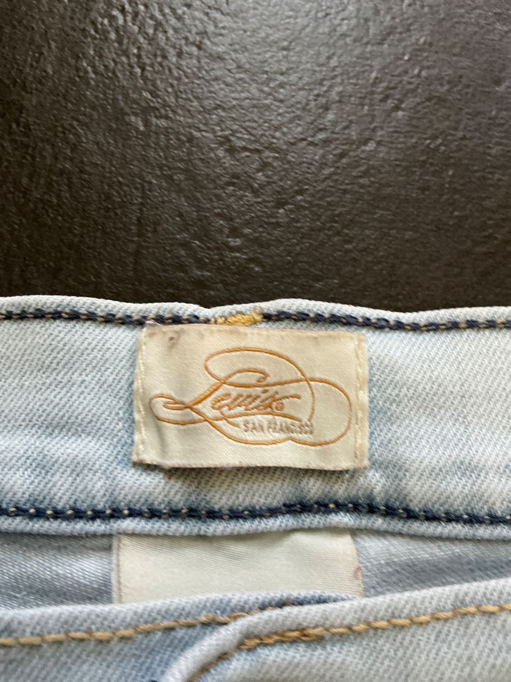 Levi's Jeans: Levis Capri Jeans hell, Grösse 40 – Usato da Matten b. Interl venduto da MrMrsUSA 1