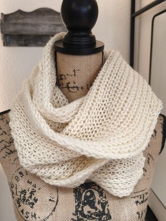 Strickschal Schlauchschal beige Grobstrick guter Zustand