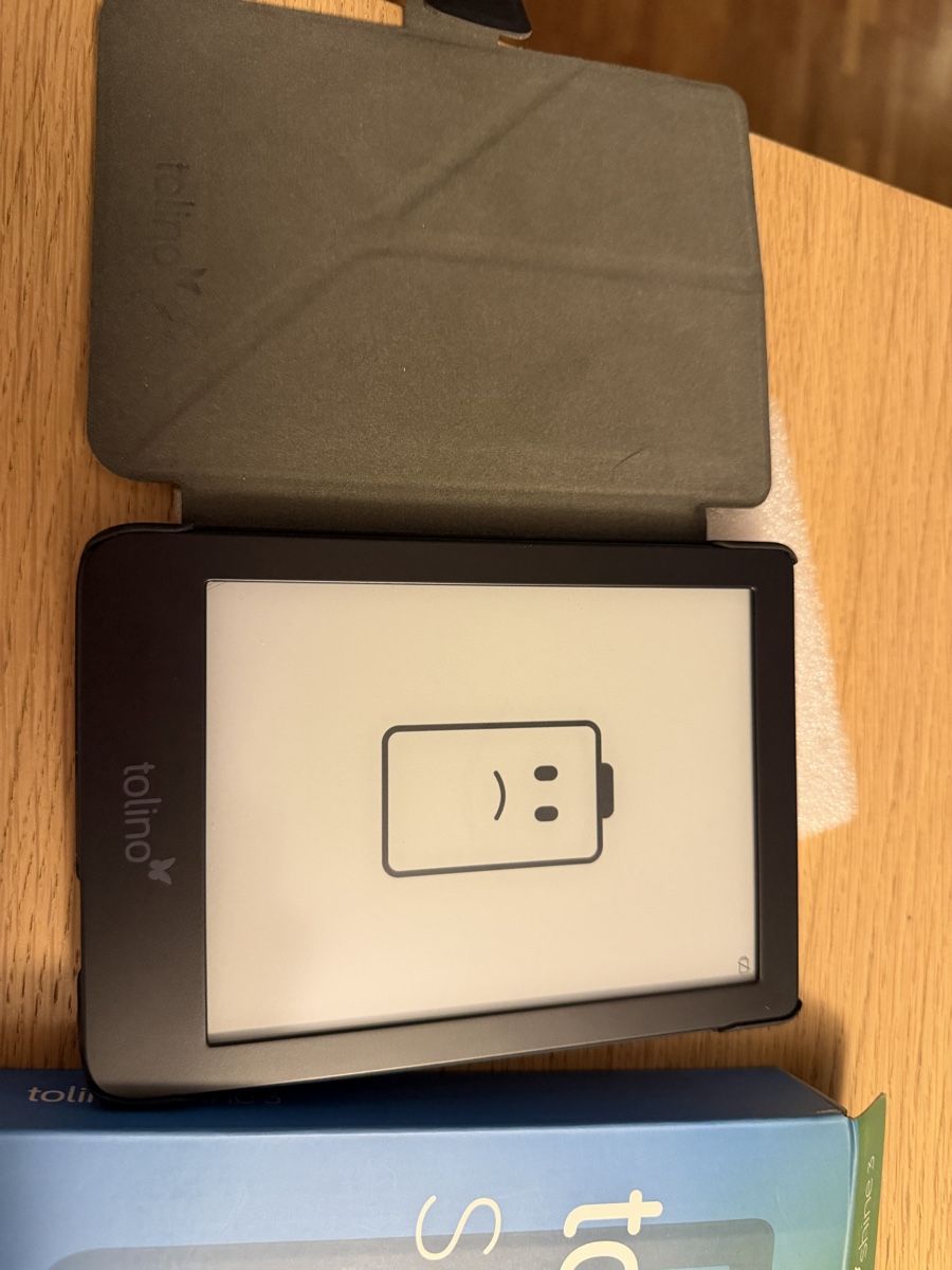 Tolino Tablet PC: E-Reader Tolino Shine 3 schwarz mit Hülle  – Usato da Morgarten venduto da elabaumann_ch 1