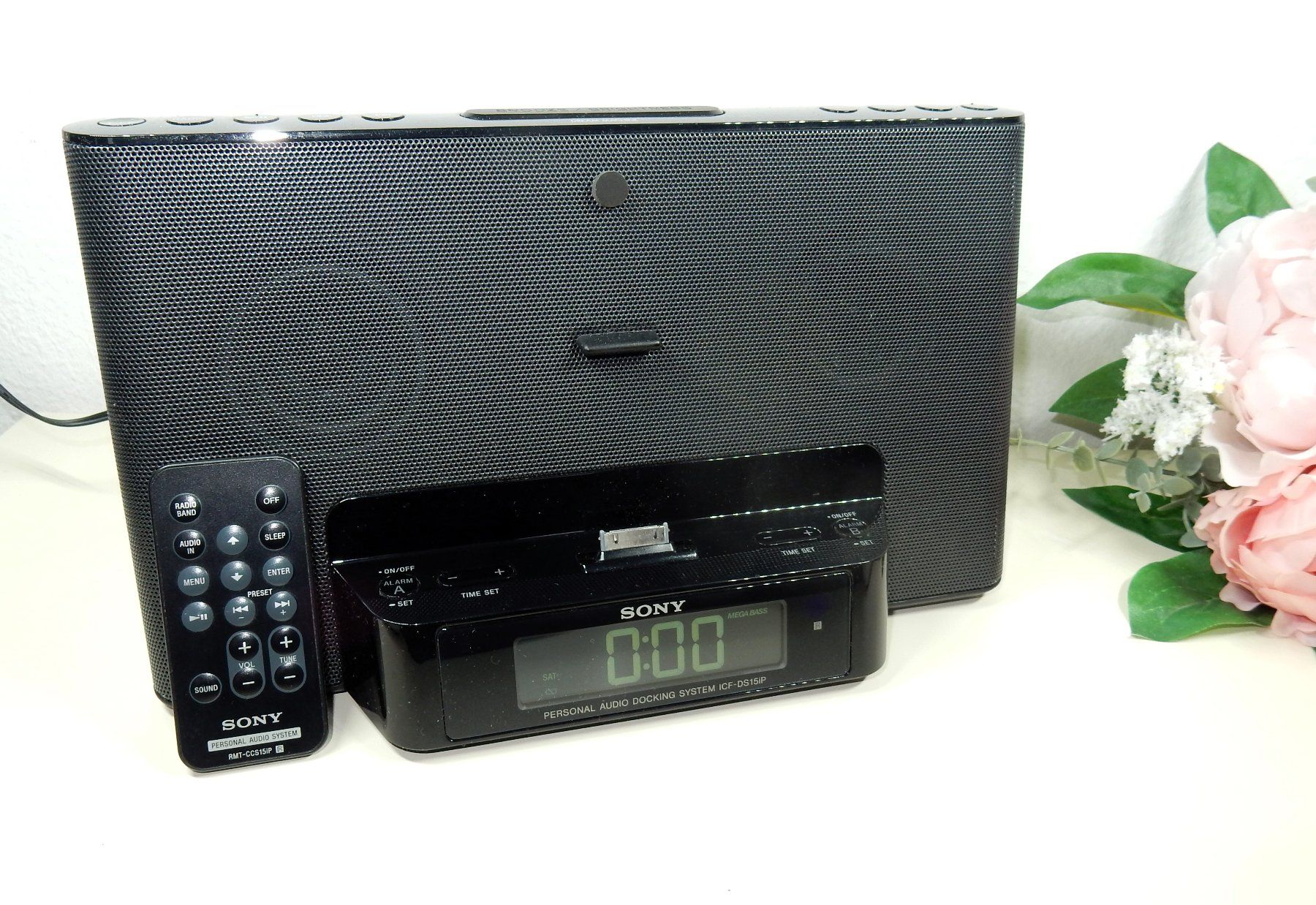 Docking station: **SONY ICF-DS15iP Radiowecker iPod/iPhone Docking Station** – Usato da Zürich venduto da Holzbolzen 1