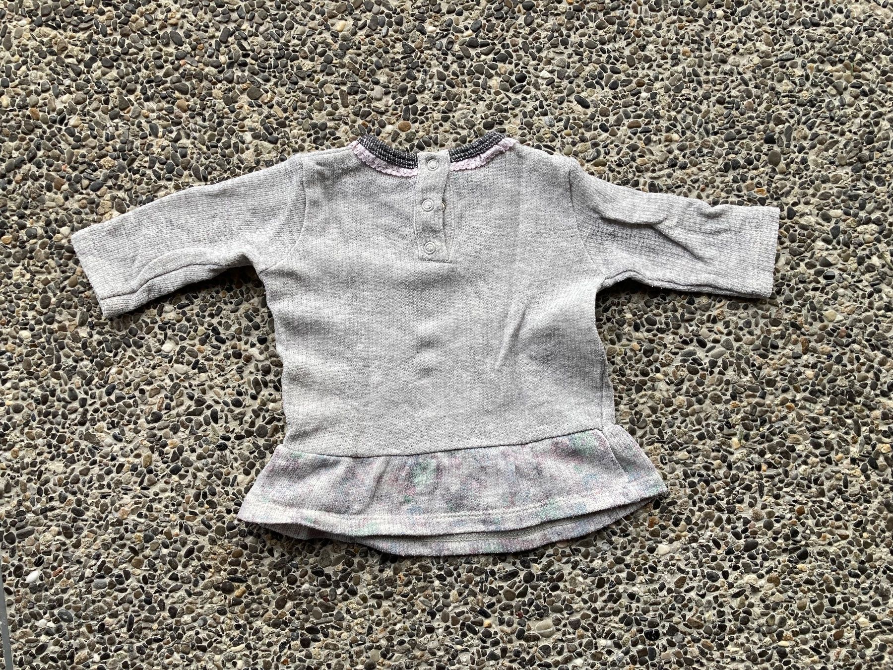 Benetton Pullover & Sweatshirts: Kleider Set (Hose + Pullover) Hello Kitty, Gr. 62/68 – Gebraucht aus Aetingen von Nadinsky 3