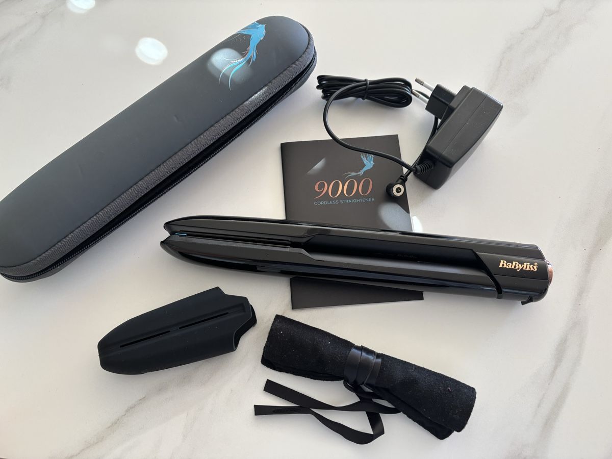 BaByliss Lockenstäbe & Haarglätter: Babyliss Haarglätteisen - neu – Neu und originalverpackt aus Egnach von mameh
