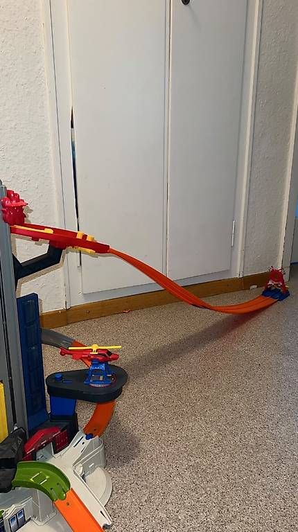 Giocattoli: Hot Wheels Garage – Usato da Bern venduto da Aniba23 3