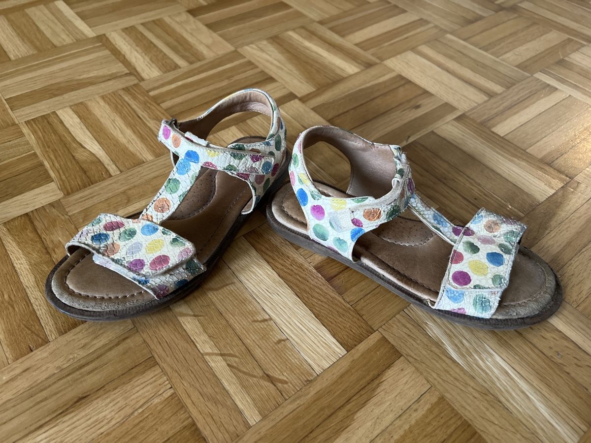 Schuhe für Mädchen: 3 x Sandalen Mädchen, Gr. 33/34 – Gebraucht aus Zuchwil von Commander0 2