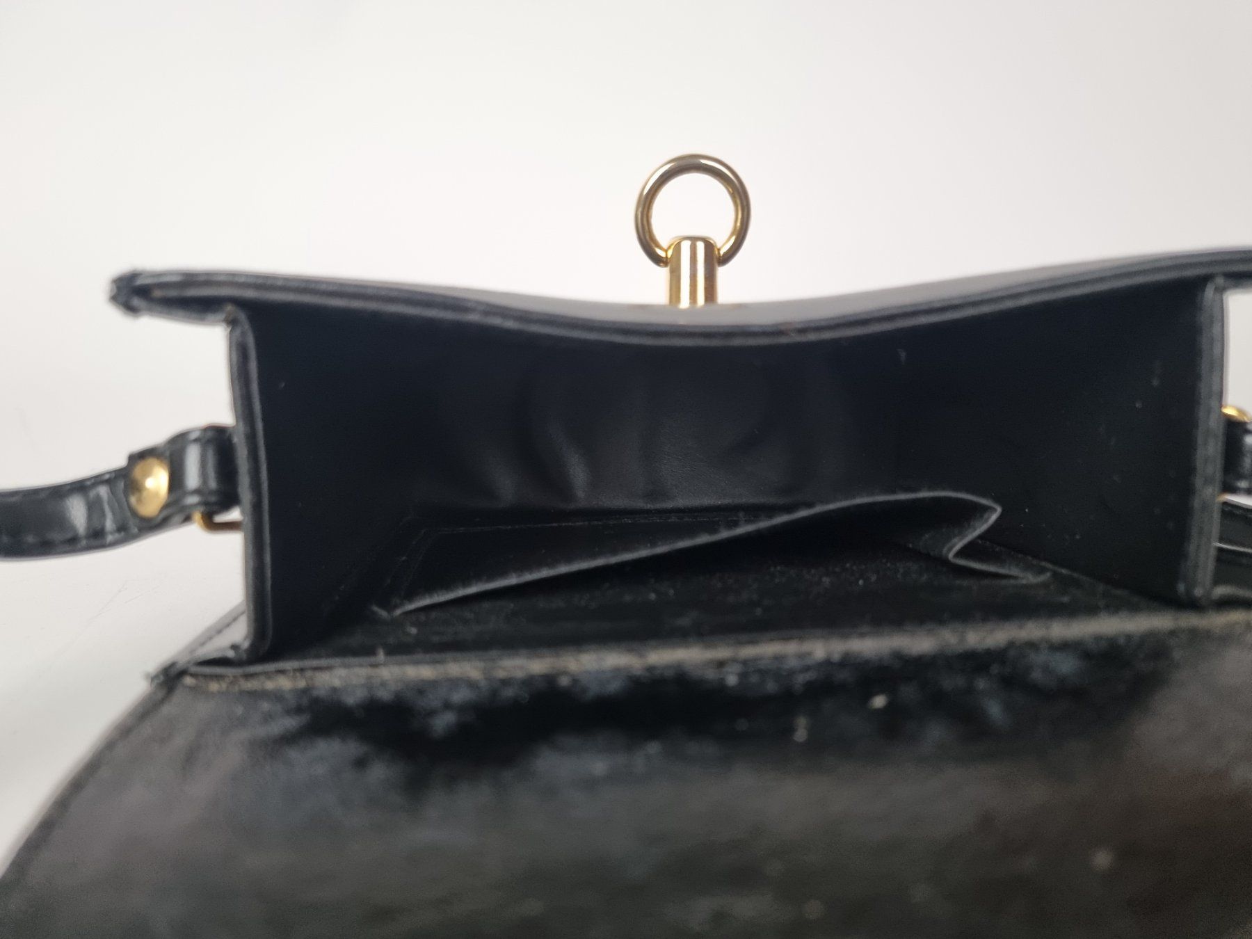 Borse da donna: Kleine Tasche – Usato da Urtenen-Schönbühl venduto da Restwert_Schoenbuehl 5