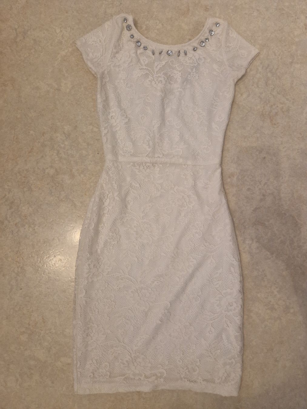 Zara Vestiti: Weisses Spitzenkleid mit Strass Gr. S ZARA – Usato da Frauenfeld venduto da Kimbeli