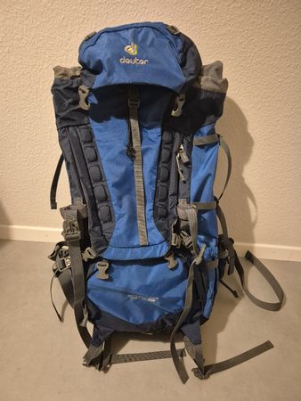 Deuter Rucksack 60 + 10 Liter