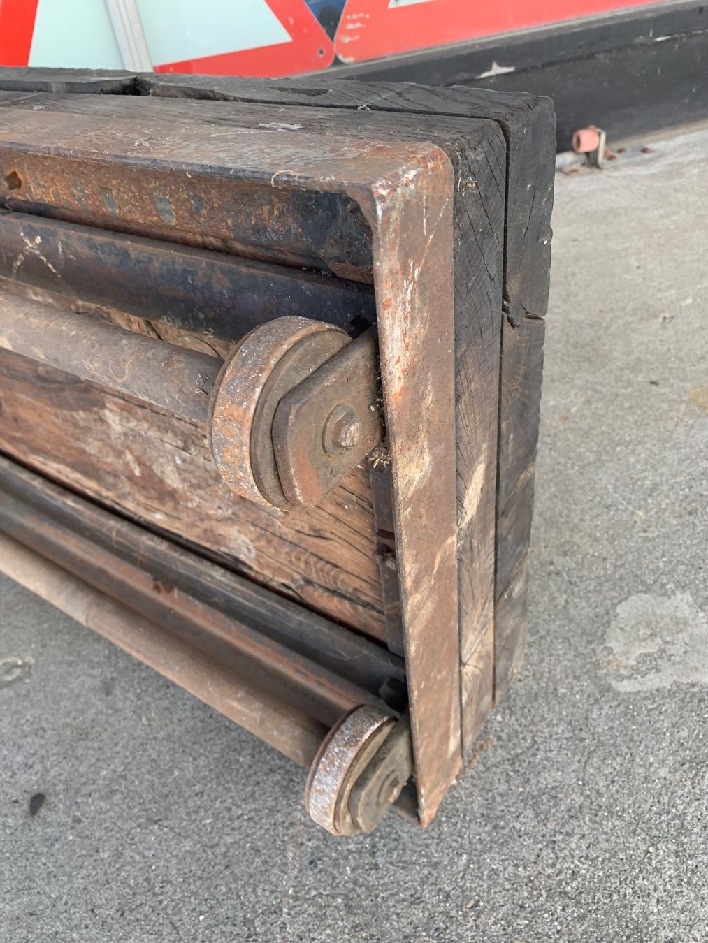 Modelleisenbahnen: Schwerlastwagen, Wagen, Rollwagen, Rollbock, massvholz, – Gebraucht aus Wiedlisbach von materialkreislauf 8