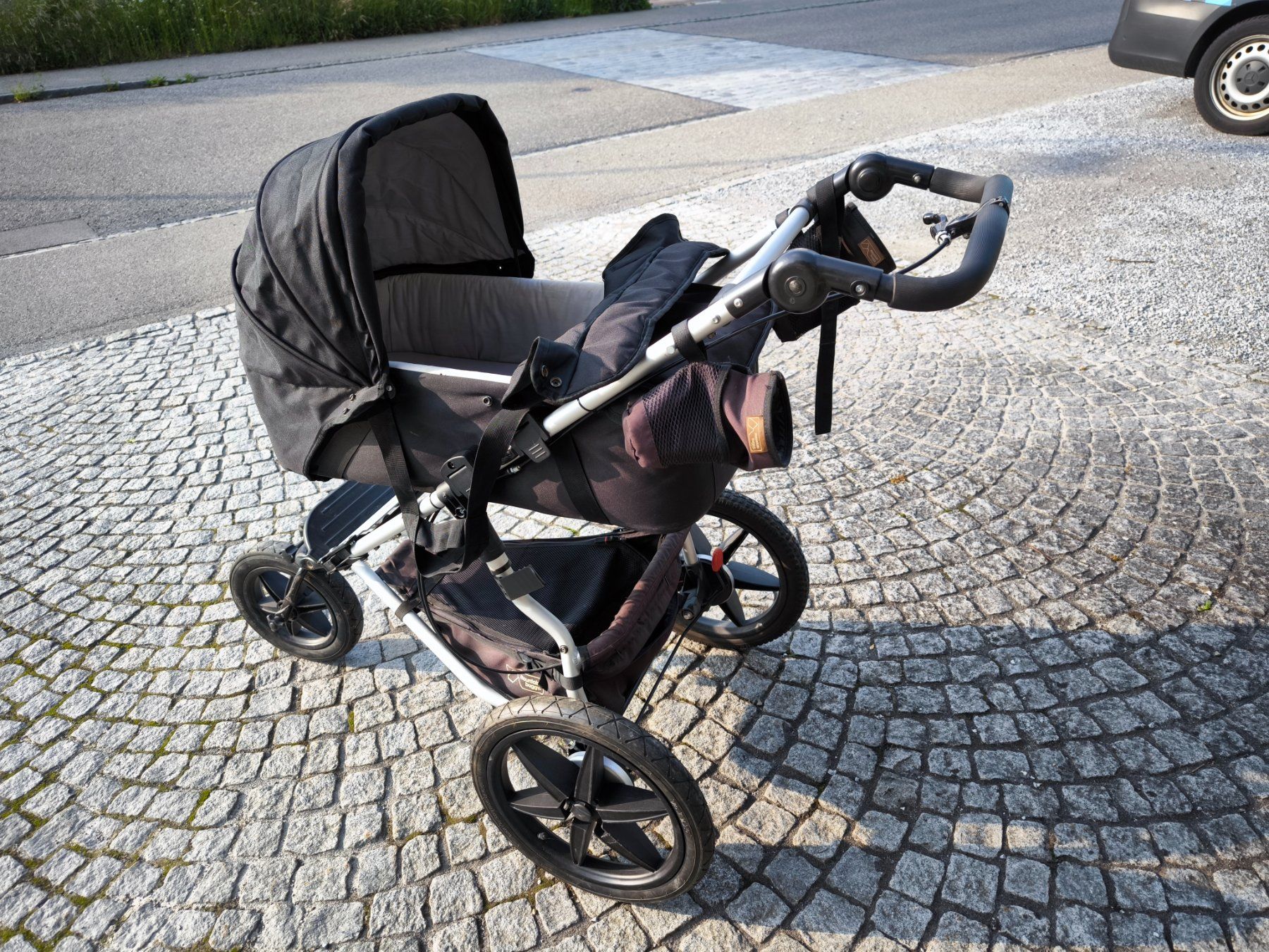 Mountain Buggy Kinderwagen: Mountain Buggy Terrain mit Zubehör – Gebraucht aus Brütten von Auctionboy 4