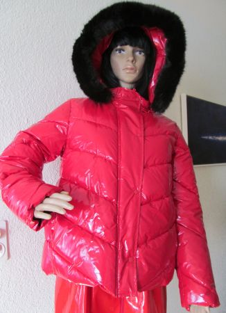 NEU rote Lackjacke Steppjacke Winterjacke MAYORAL Gr.18