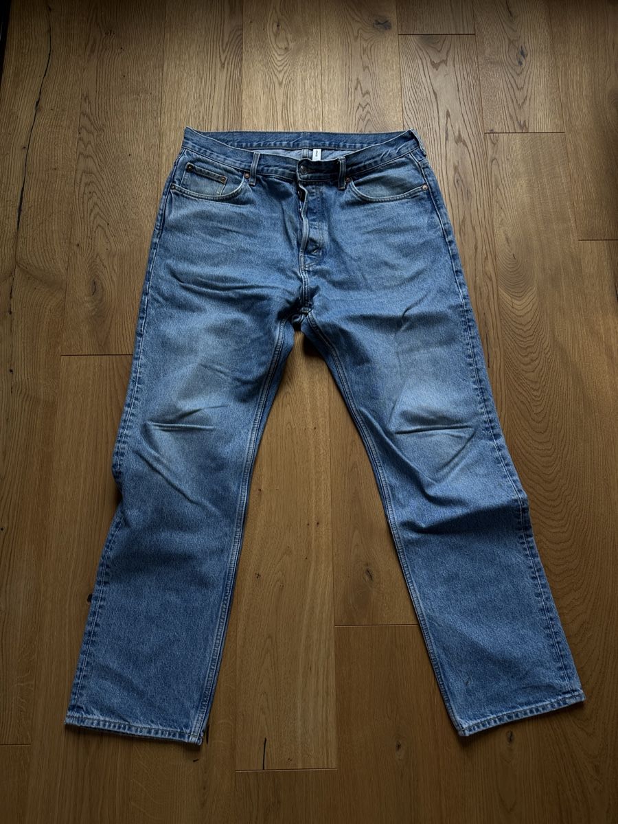 Weekday Hosen: Weekday Space Jean – Gebraucht aus Düdingen von kleidungsmarktplatz