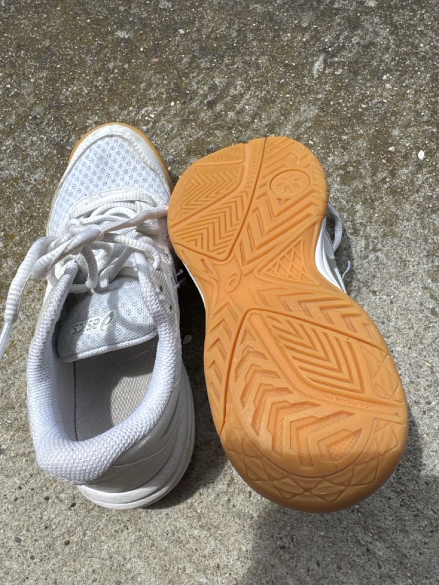 Asics Schuhe für Jungen: ASICS shoes  – Gebraucht aus Männedorf von Clearskies 3