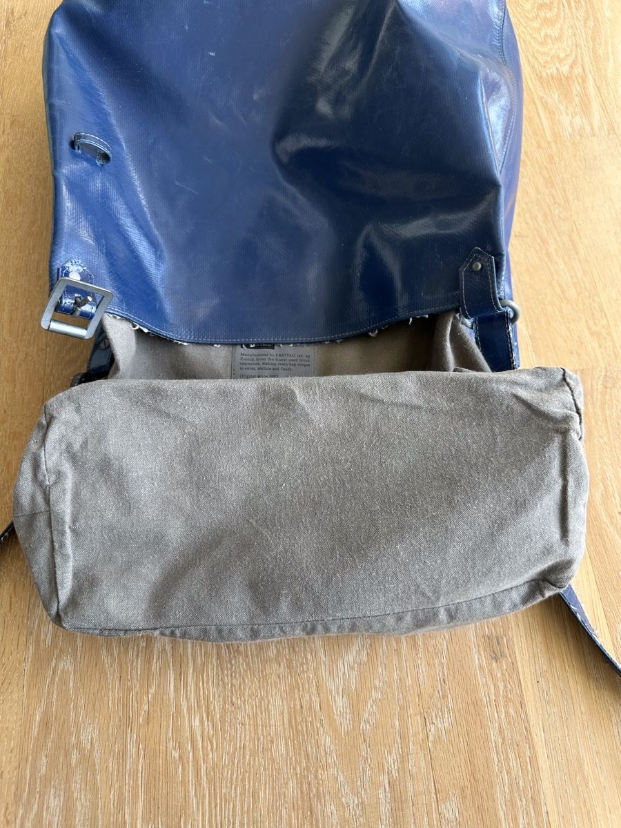 Freitag Borse: Freitag Reference Morgenson R122 Shopper/ Tasche, blau – Usato da Meilen venduto da luc_pg8f 5
