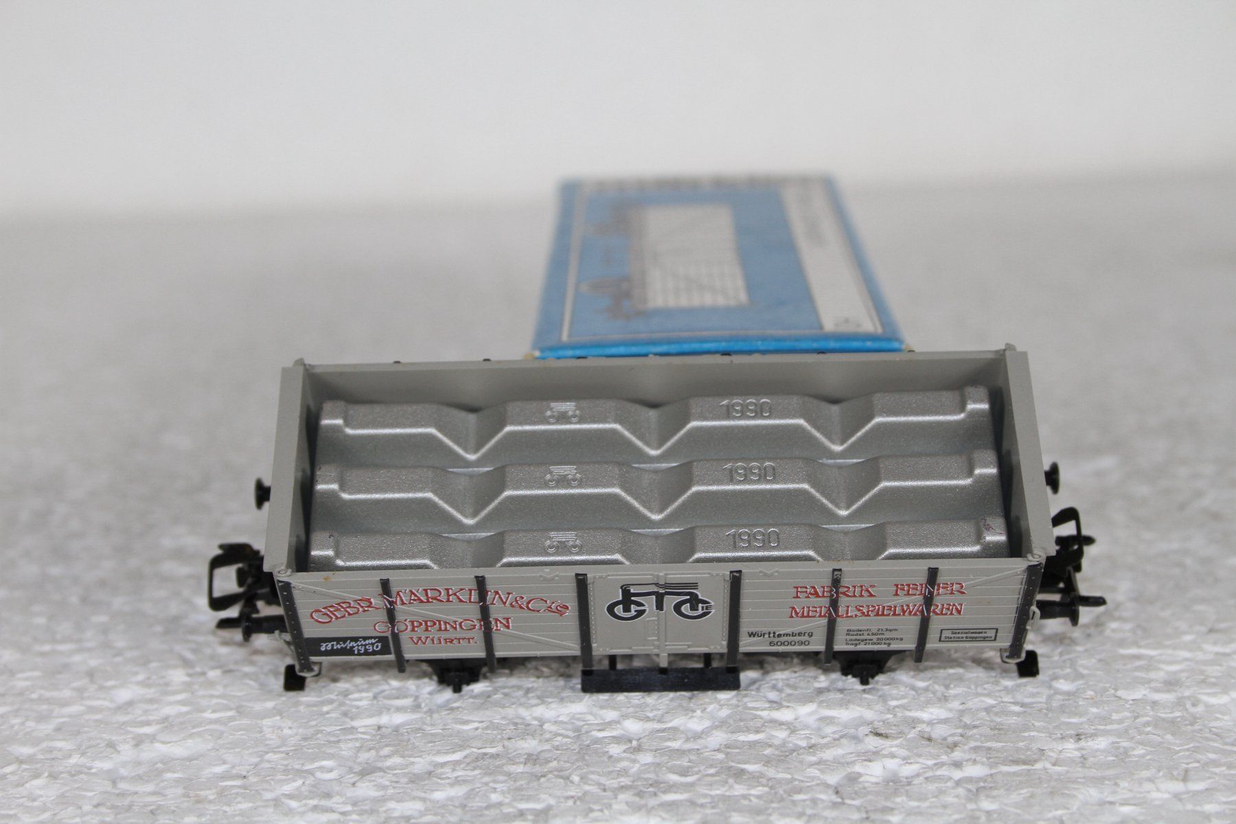 Märklin Modelleisenbahnen: Märklin Museumswagen 1990 – Gebraucht aus Triesen von gleis8 4