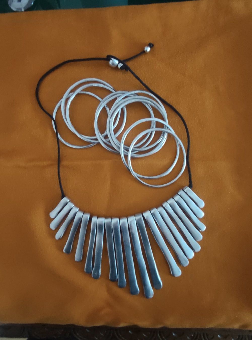 Altri gioielli: Designerschmuck mit recyceltem Aluminium – Usato da Sorengo venduto da Te_da 1