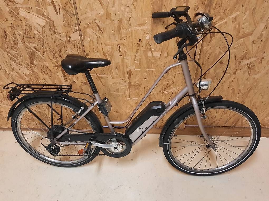 Velos: Vélo de ville dame électrique  – Gebraucht aus Neuchâtel von Bykarl_Neuchatel 1