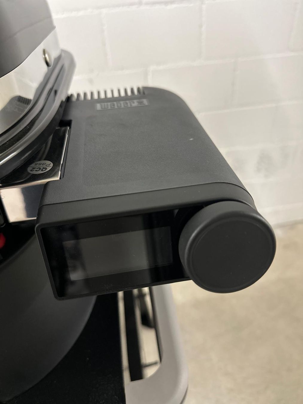 Griglie: Lumin Elektrogrill mit Metal-Stand – Nuovo e nell'imballaggio originale da Wetzikon ZH venduto da Mrroma 1