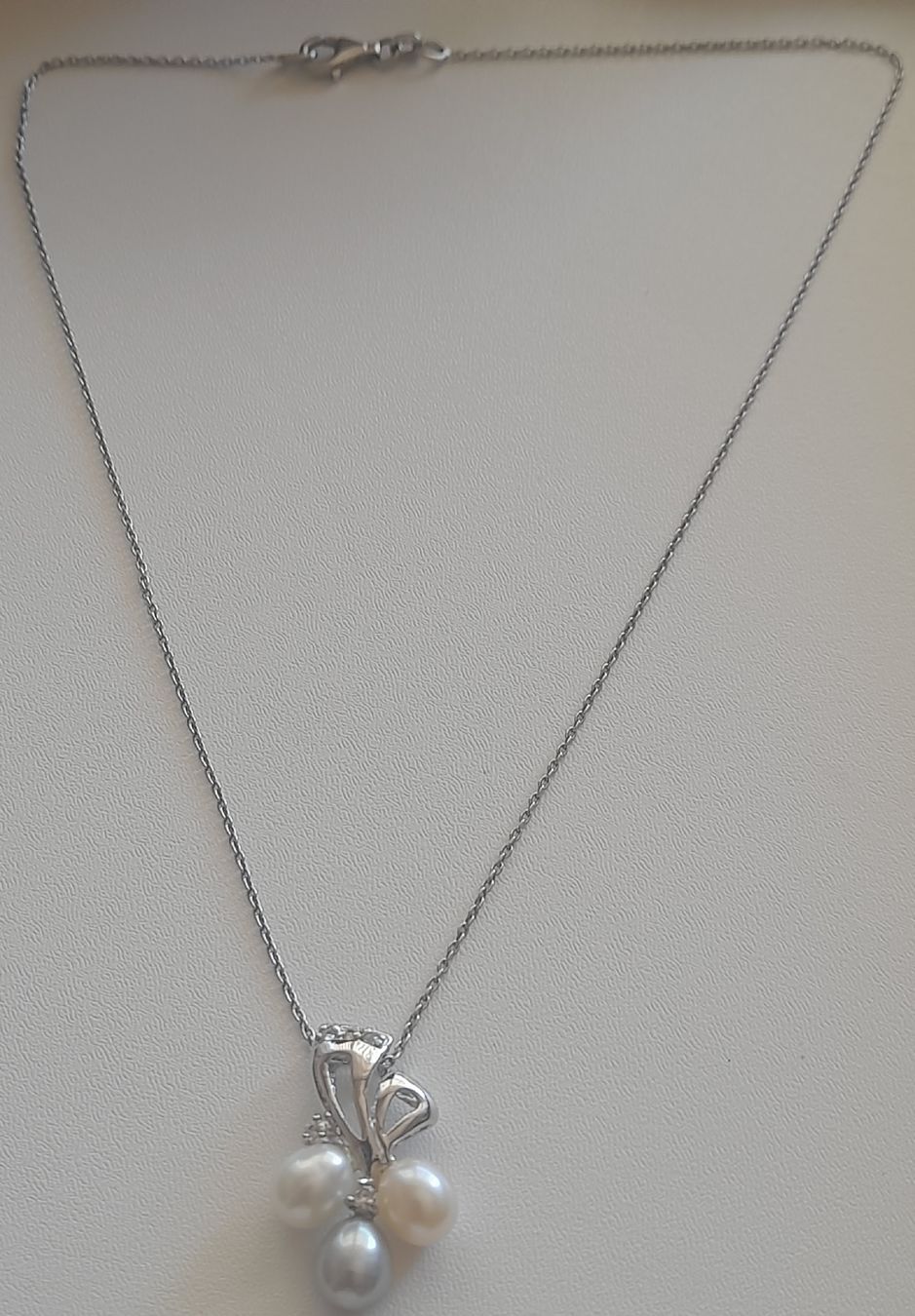 Colliers: Collier élégant en argent 925 et perles.  – D'occasion à Lausanne par Glam-Luxe 5