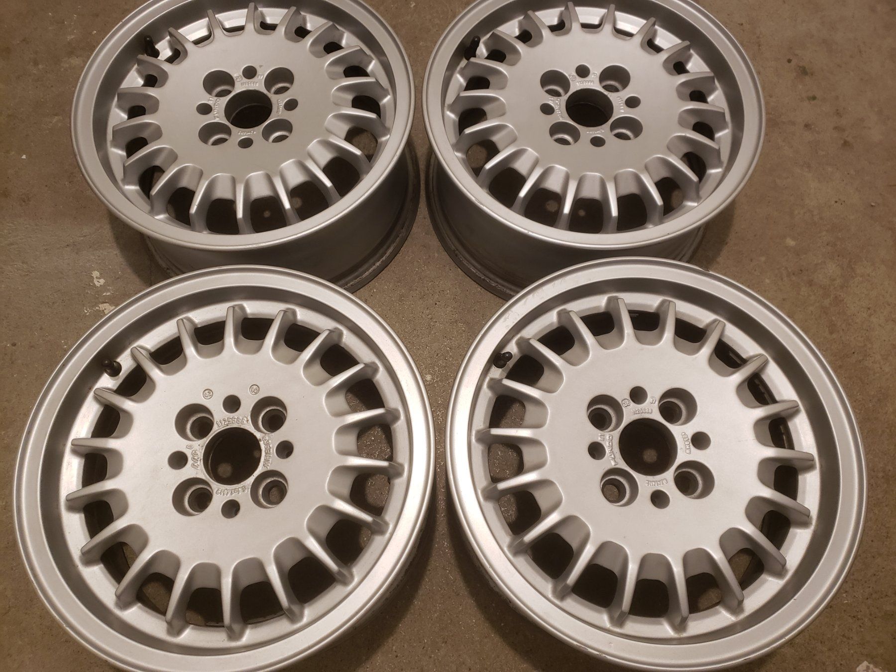 Cerchioni: 4 jantes 14 pouces BMW e30 – Usato da Broc venduto da augustin.murith 2