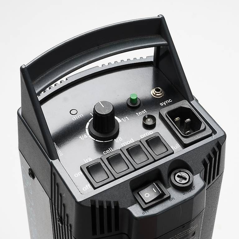 Broncolor Blitze: Broncolor Minipuls C80 – Gebraucht aus La Chaux-de-Fonds von Holga120 2