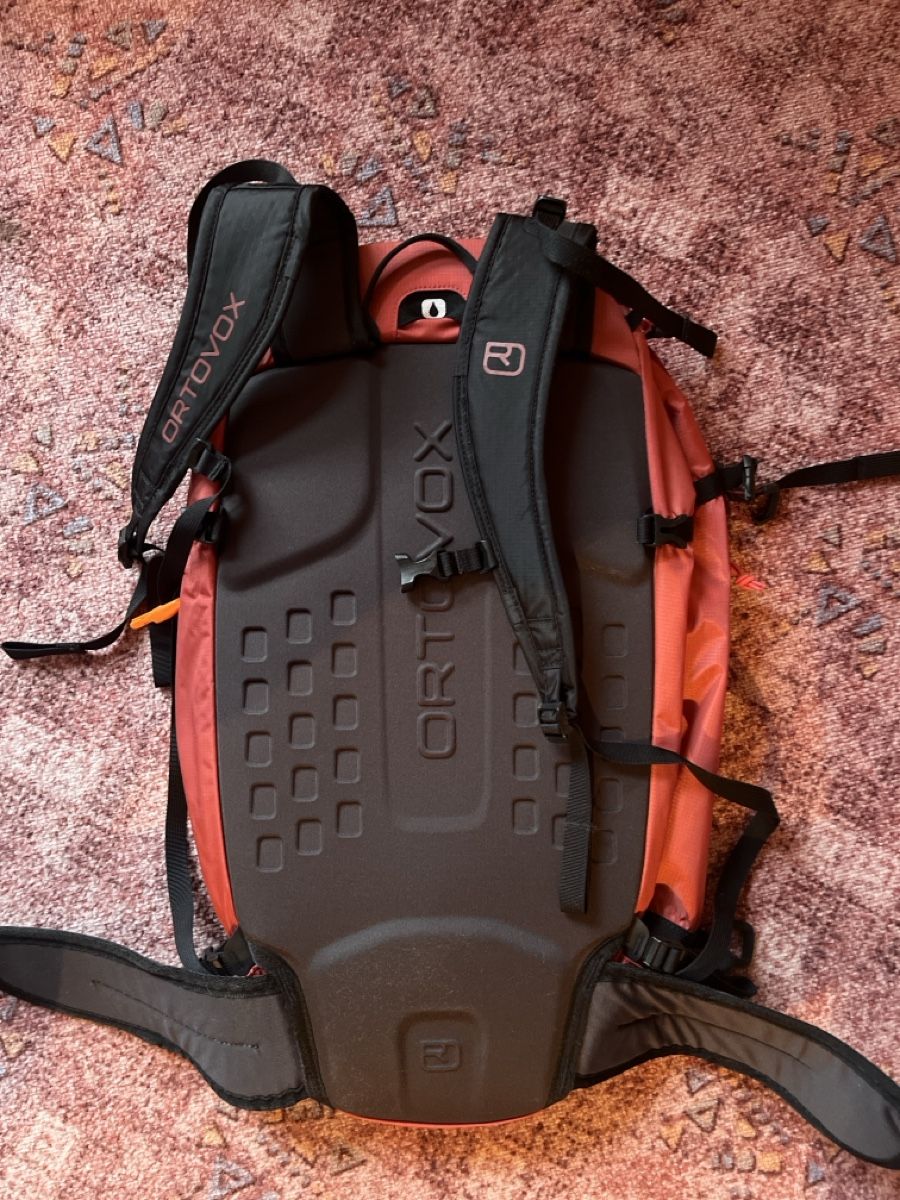 Ortovox Zaini: Ortovox Ascent 30 S Rucksack – Usato da Igis venduto da zin_19 1