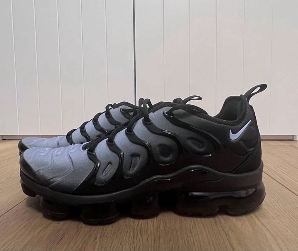 Nike Herrenschuhe: Nike Air VaporMax Plus schwarz graue – Gebraucht aus Langenthal von ras_xsk5 2