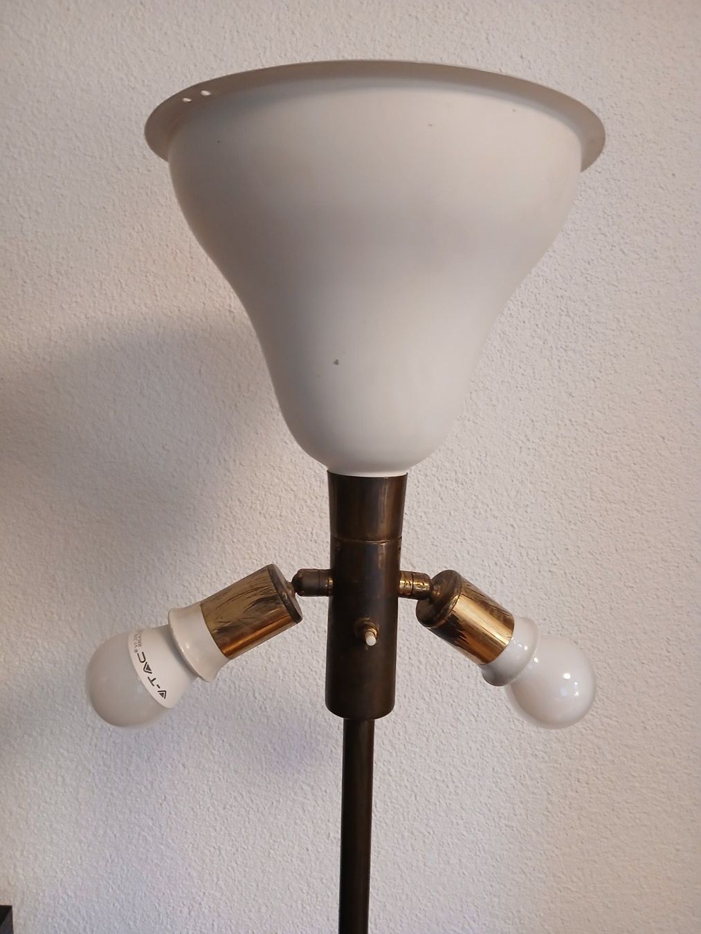 Lampade: Standleuchte 60er Jahre – Usato da Zumikon venduto da Vollvintage 9