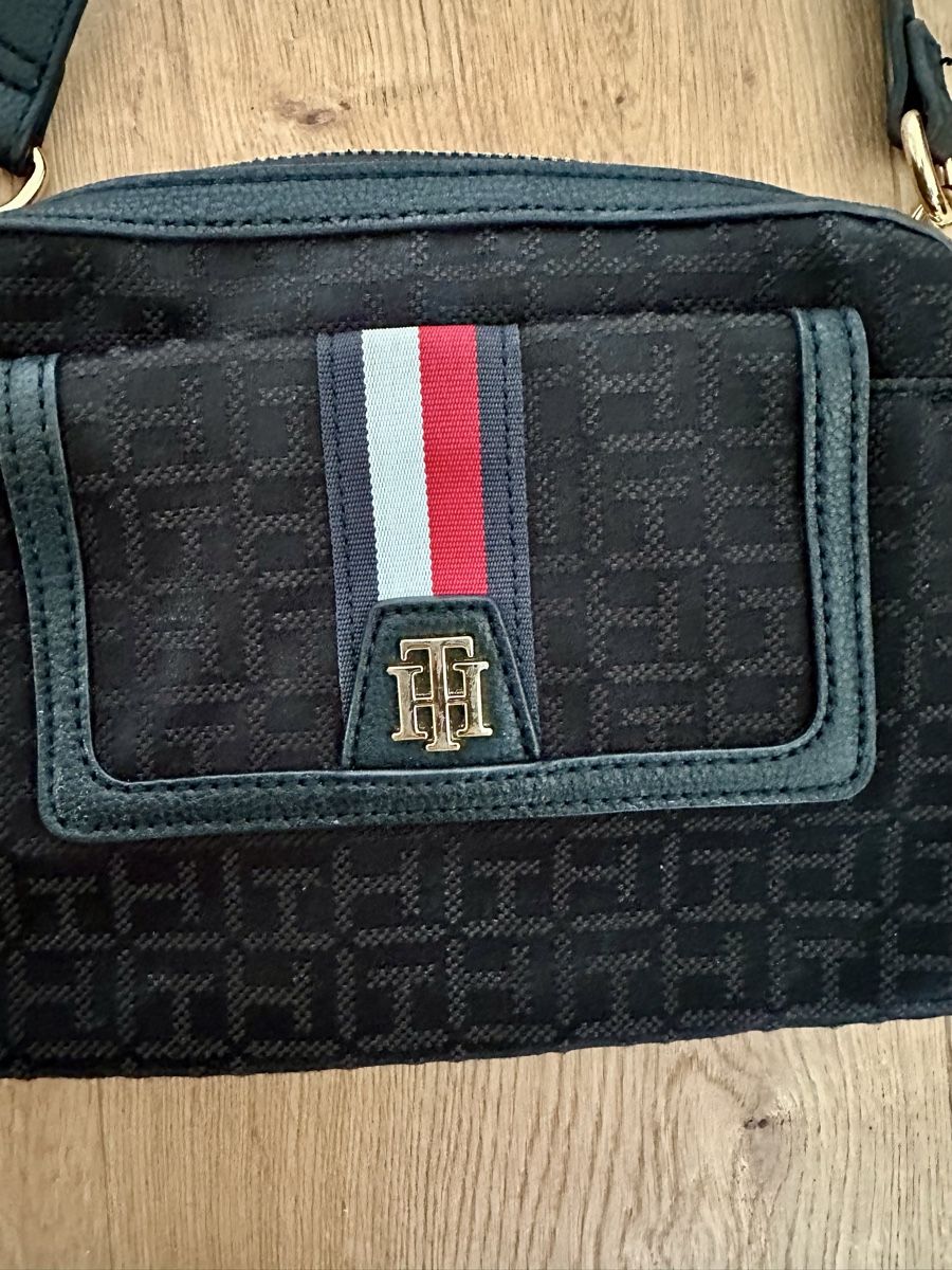 Tommy Hilfiger Borse da donna: Tommy Hilfiger Crossbody Bag – Usato da Kilchberg ZH venduto da kku_pv69 2