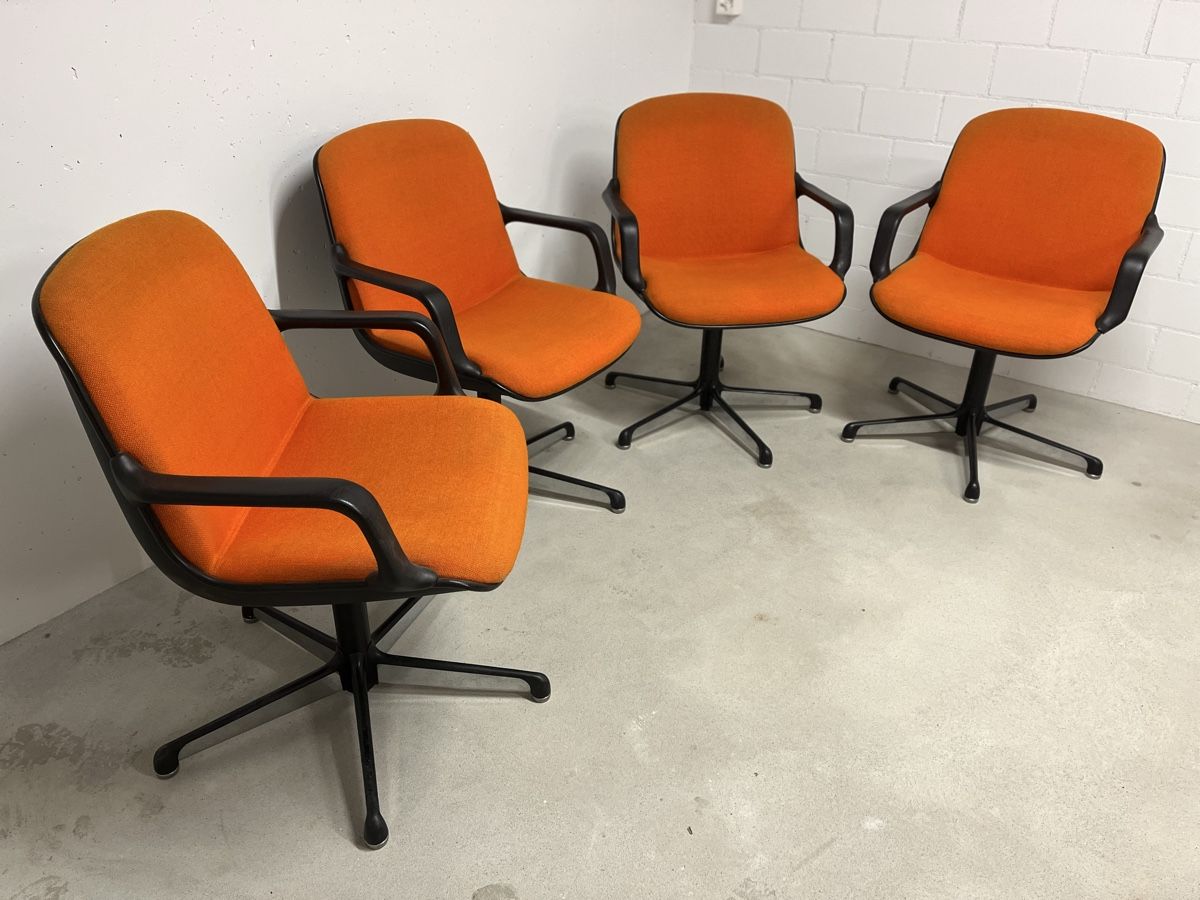 Sedie: Vintage Bürostühle Set orange – Usato da St.Gallen venduto da munooz